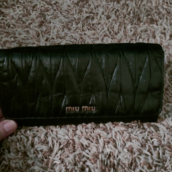 Miu Miu Long Wallet - Picture 1 of 4
